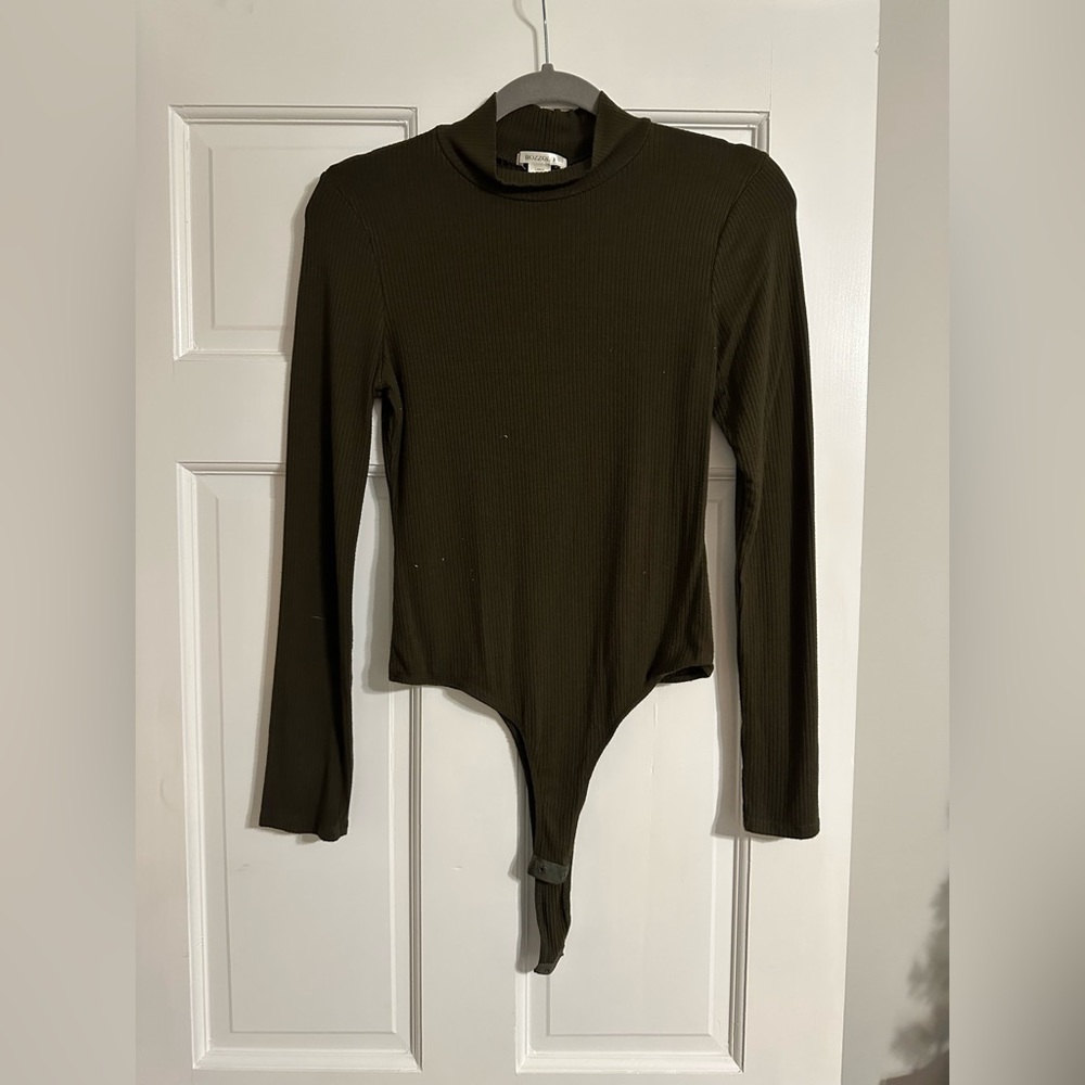 Bozzolo green turtleneck bodysuit size large